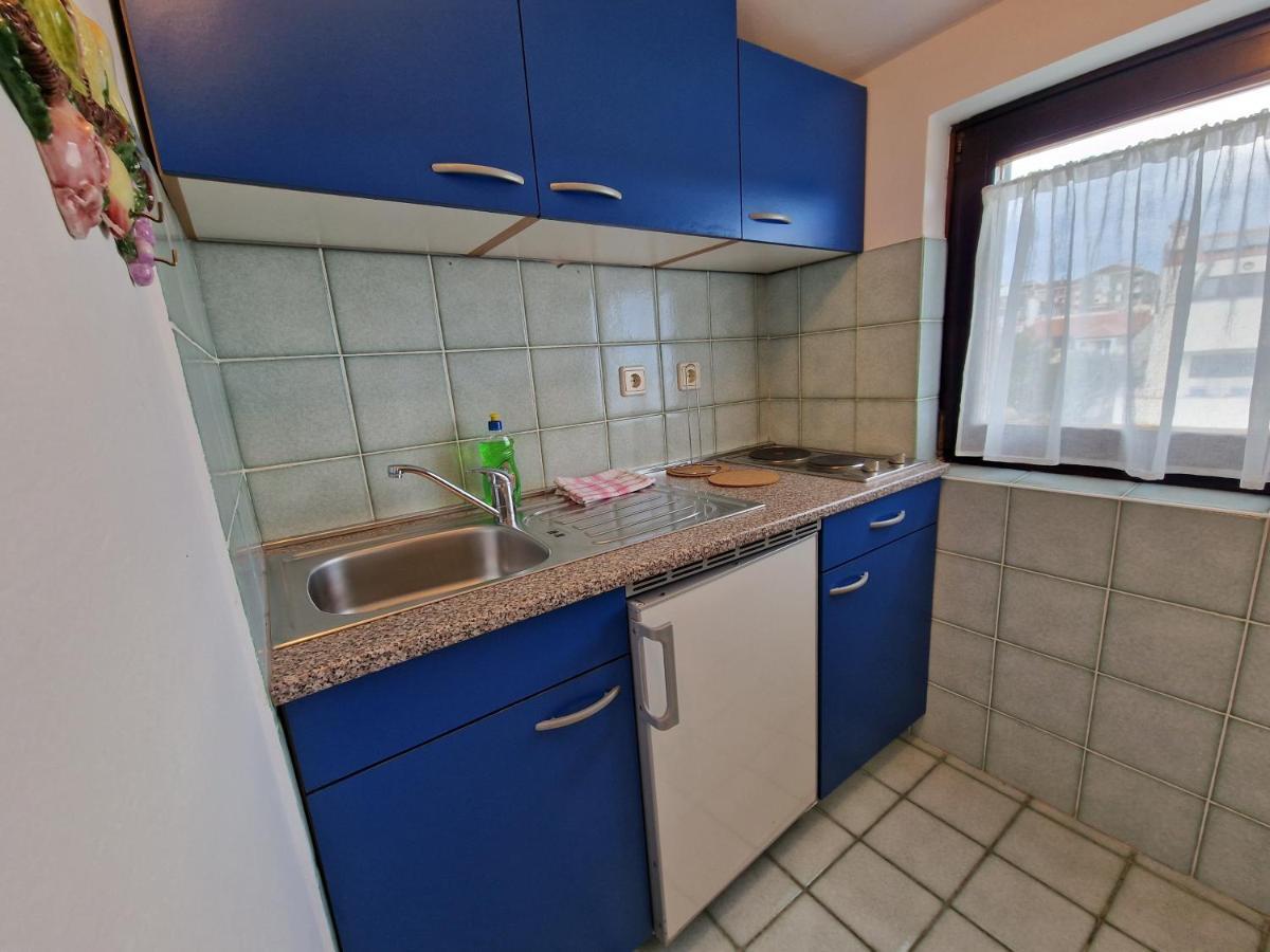 Apartments Katarina - New Renovated ロヴィニ エクステリア 写真