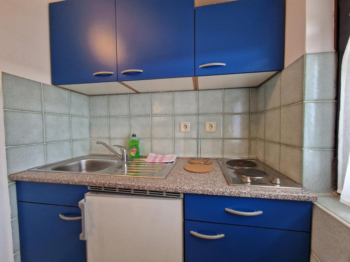 Apartments Katarina - New Renovated ロヴィニ エクステリア 写真