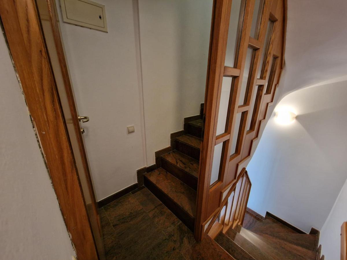 Apartments Katarina - New Renovated ロヴィニ エクステリア 写真