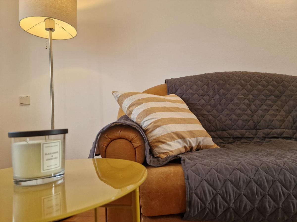 Apartments Katarina - New Renovated ロヴィニ エクステリア 写真